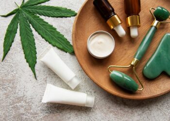 CBD Kosmetik Marke steigt bei CannaTrust ein: mojah